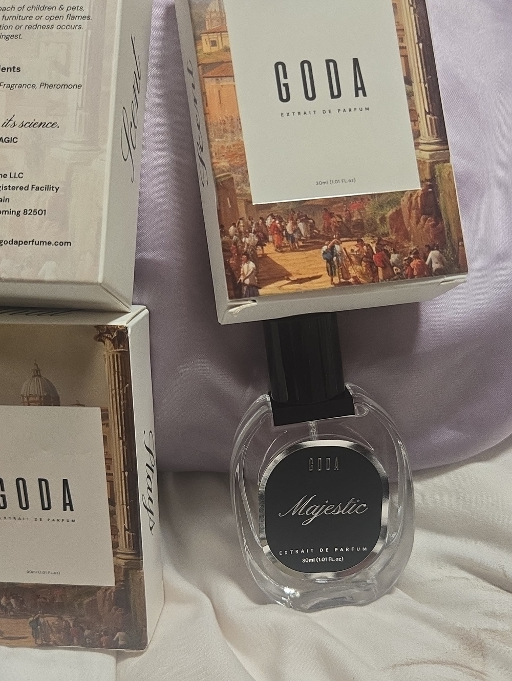 Majestic Extrait de Parfum — Black/Clear Bottle